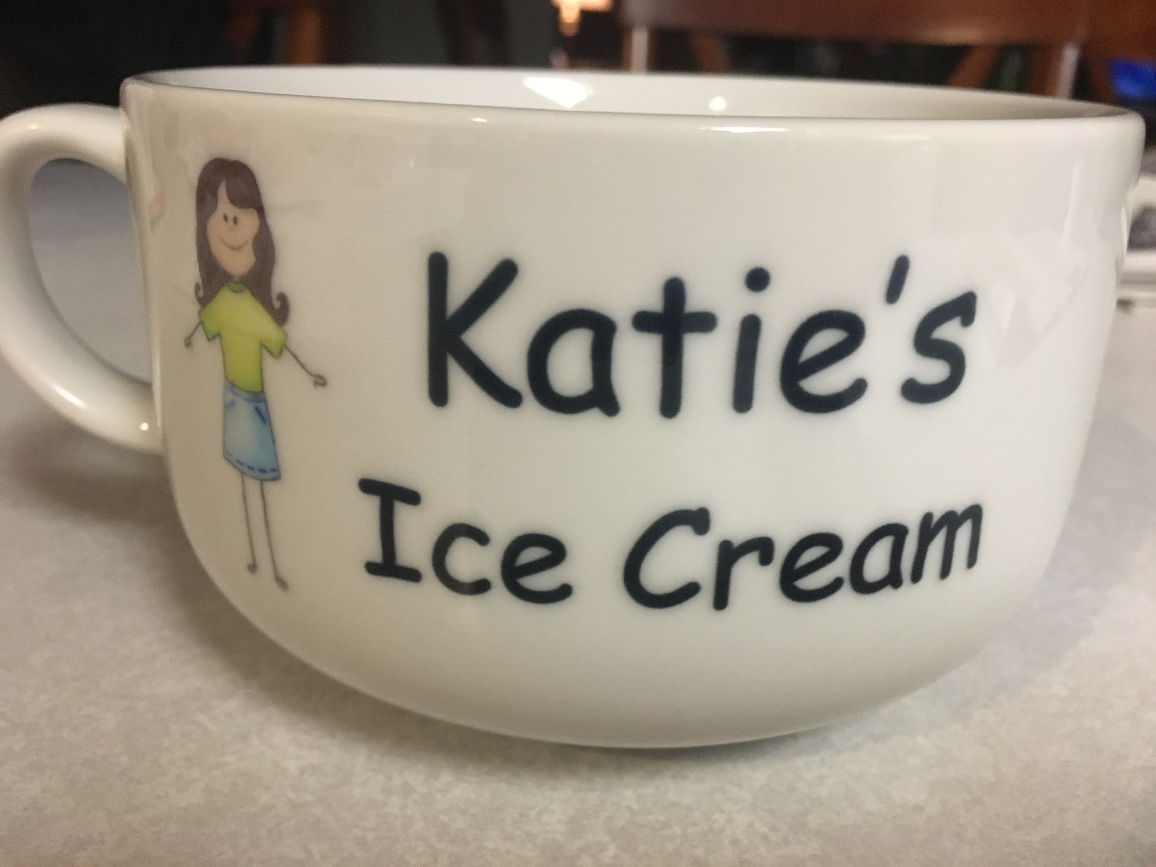 2 scoops (chocolate, mocha, walnut)